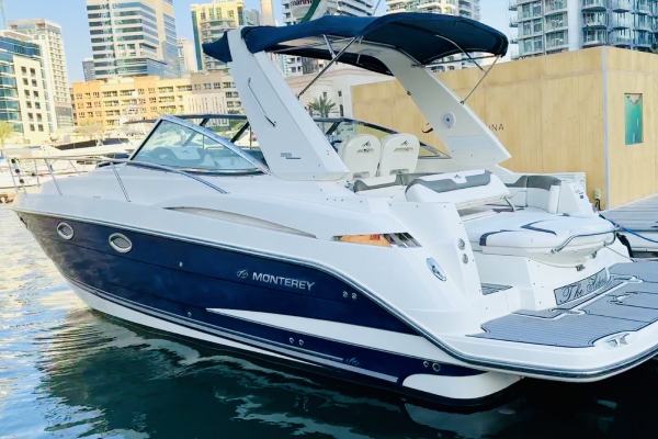 Private Yachts Dubai-38 Feet (Advance Booking)