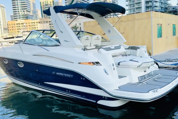 Private Yachts Dubai-38 Feet (Advance Booking)