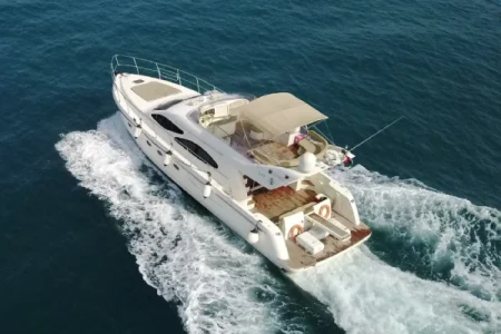 Private Yachts Dubai-55 Feet (Advance Booking)