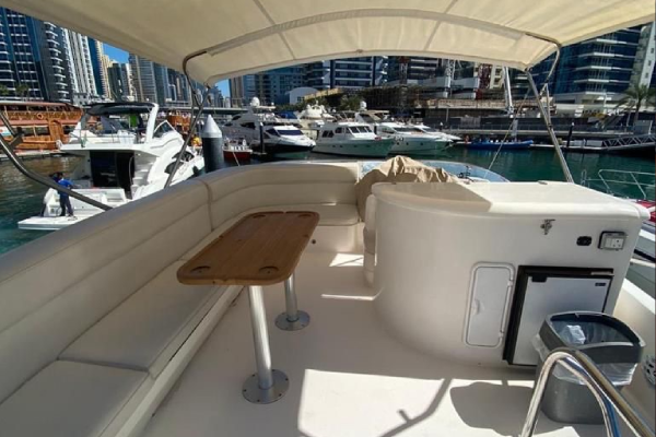 Private Yachts Dubai-52 Feet (Advance Booking)