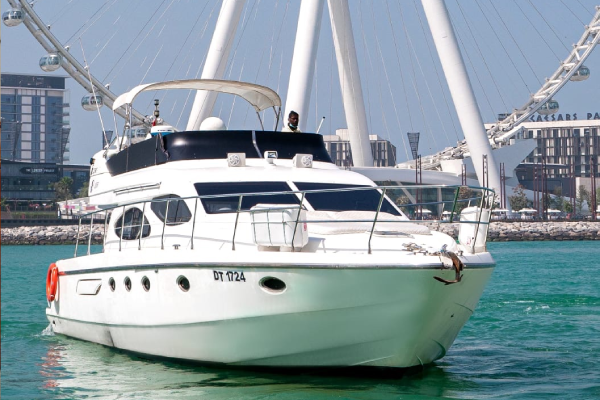 Private Yachts Dubai-55 Feet (Advance Booking)